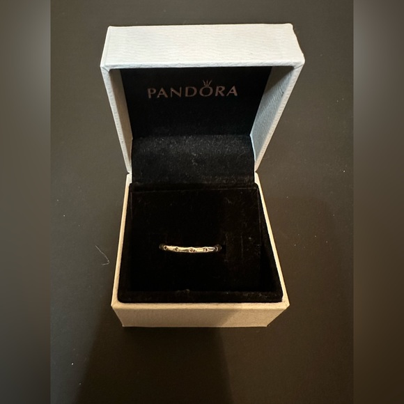 Pandora Simple Sparkling Band Ring - Picture 1 of 2